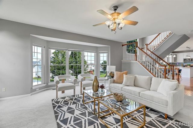 27 Savannah Hill Drive, St Peters, MO 63376