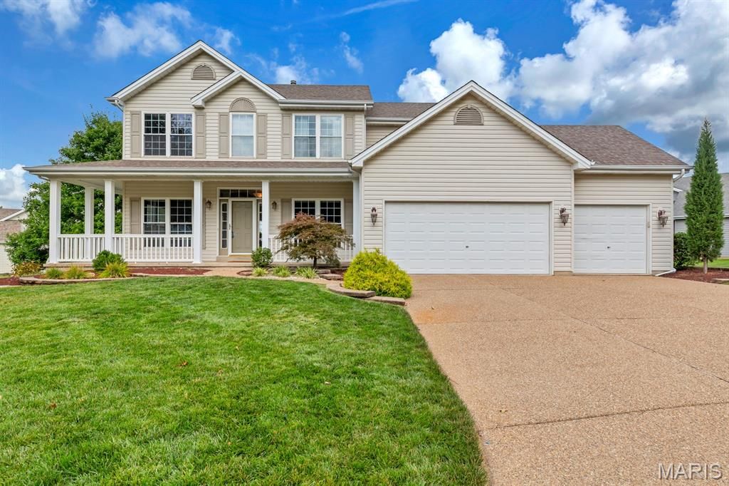 27 Savannah Hill Drive, St Peters, MO 63376