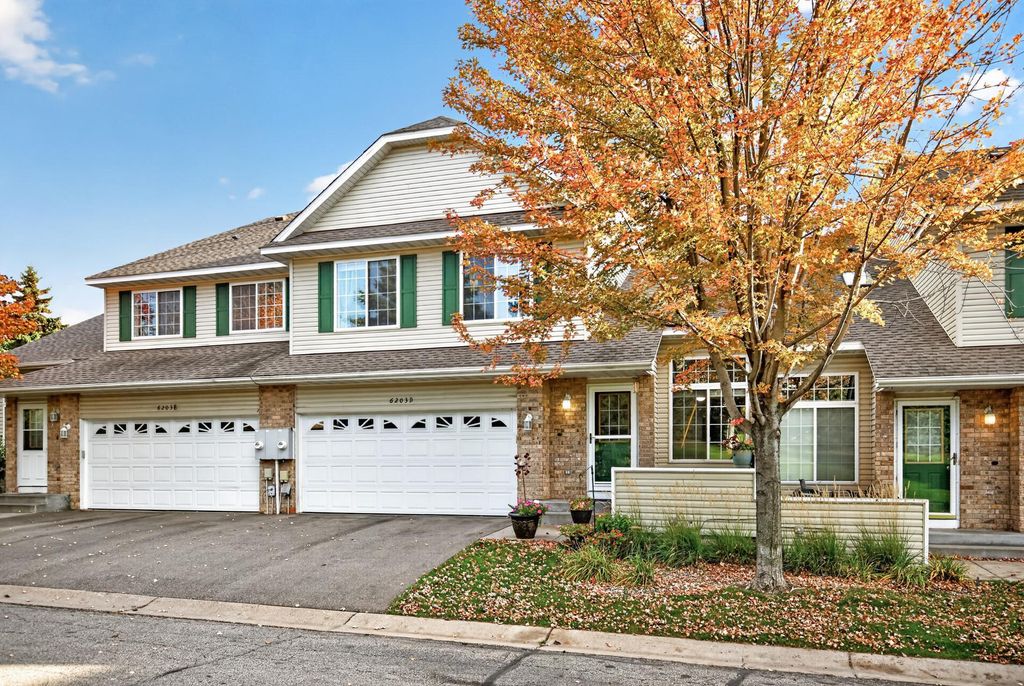 6203 Courtly Road D, Woodbury, MN 55125 — exterior