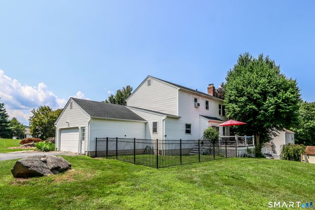 15 Country Farm Lane, New Milford, CT 06776