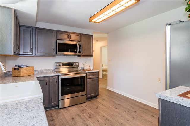 77 Lammers Avenue, Washington Twp, OH 45459