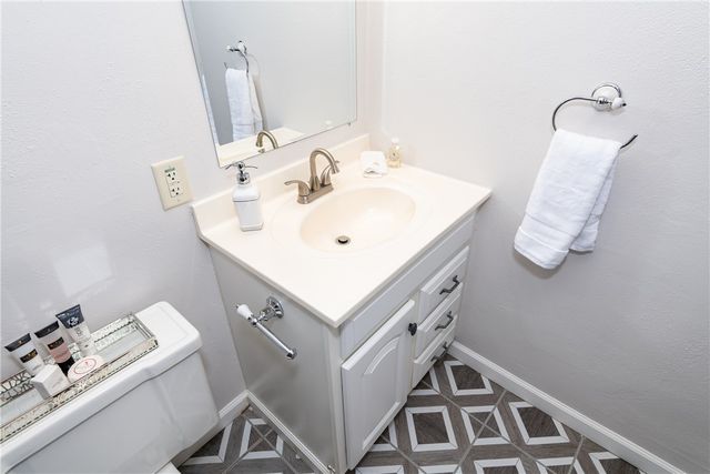 77 Lammers Avenue, Washington Twp, OH 45459
