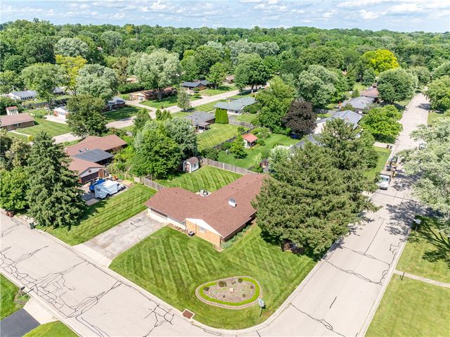 77 Lammers Avenue, Washington Twp, OH 45459
