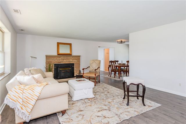 77 Lammers Avenue, Washington Twp, OH 45459