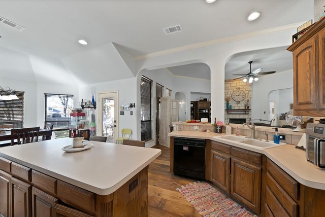 305 Charlie Way, Weatherford, TX 76087