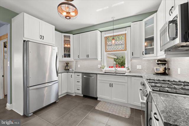 7621 MELLOR AVE, Sykesville, MD 21784