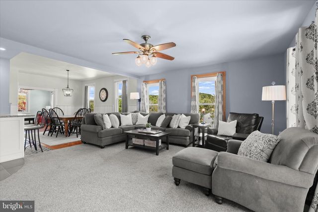 7621 MELLOR AVE, Sykesville, MD 21784
