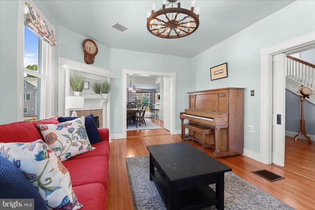 7621 MELLOR AVE, Sykesville, MD 21784
