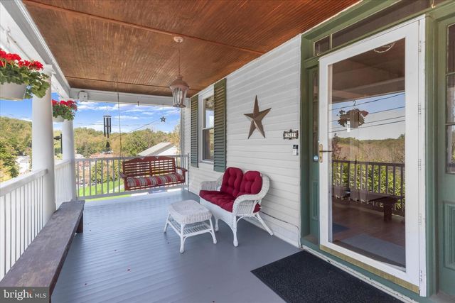 7621 MELLOR AVE, Sykesville, MD 21784