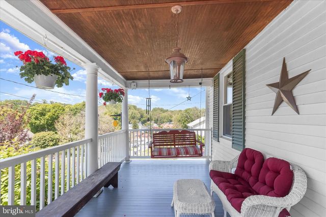 7621 MELLOR AVE, Sykesville, MD 21784