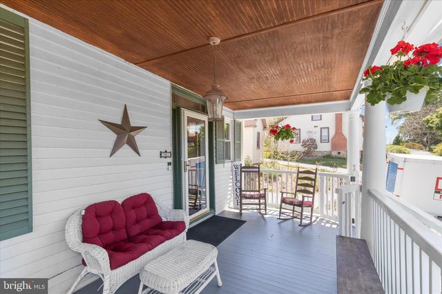 7621 MELLOR AVE, Sykesville, MD 21784