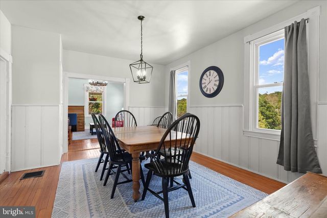 7621 MELLOR AVE, Sykesville, MD 21784