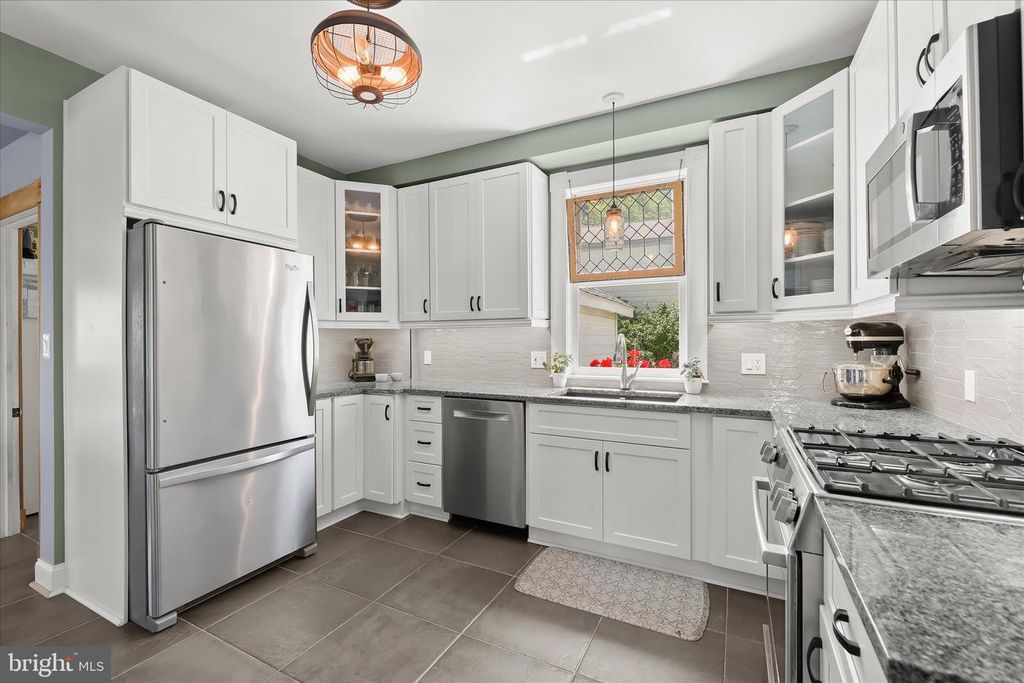 Image 9 of property listing at 7621 MELLOR AVE, Sykesville, MD 21784