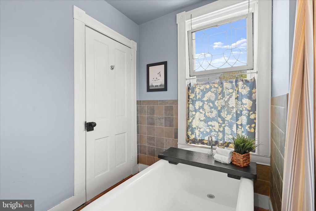 Image 30 of property listing at 7621 MELLOR AVE, Sykesville, MD 21784