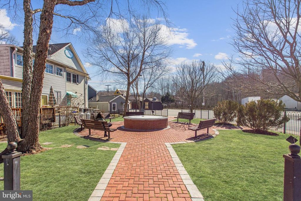 Image 75 of property listing at 7621 MELLOR AVE, Sykesville, MD 21784