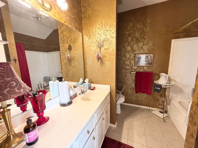 306 Avenue M, Abernathy, TX 79311