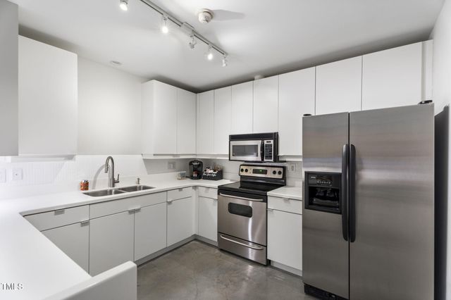 319 Fayetteville Street 404, Raleigh, NC 27601