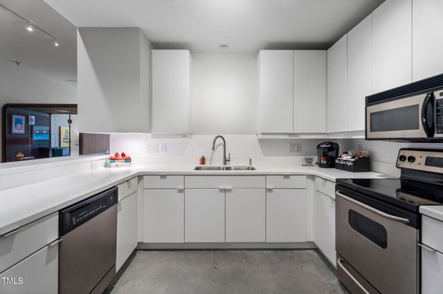 319 Fayetteville Street 404, Raleigh, NC 27601