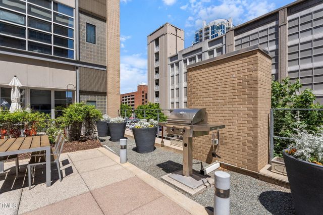 319 Fayetteville Street 404, Raleigh, NC 27601