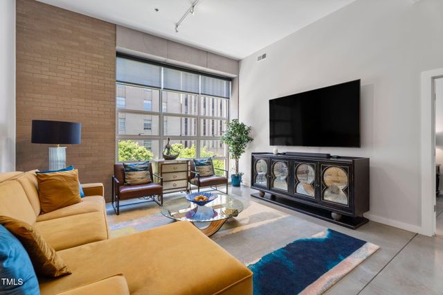 319 Fayetteville Street 404, Raleigh, NC 27601