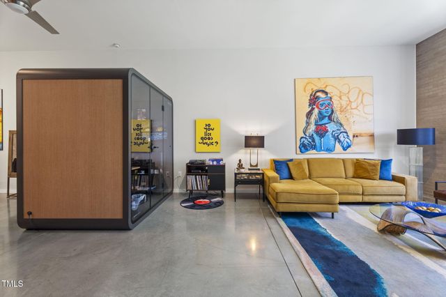 319 Fayetteville Street 404, Raleigh, NC 27601