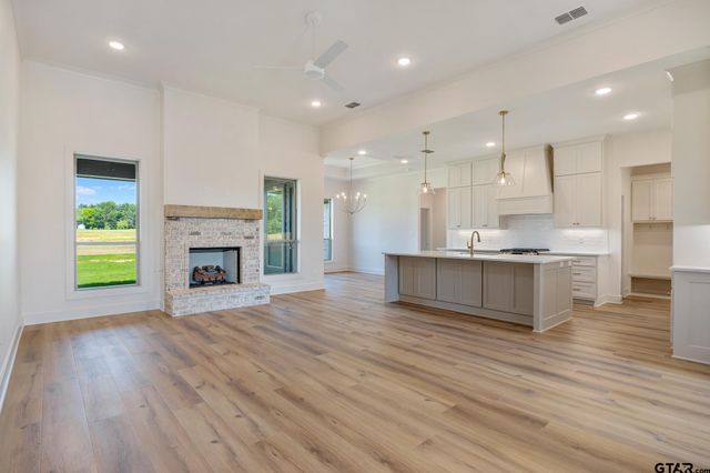 11428 Zoe Circle, Flint, TX 75762