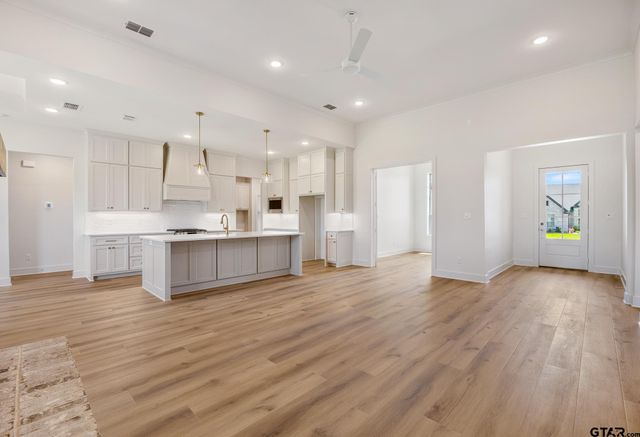 11428 Zoe Circle, Flint, TX 75762