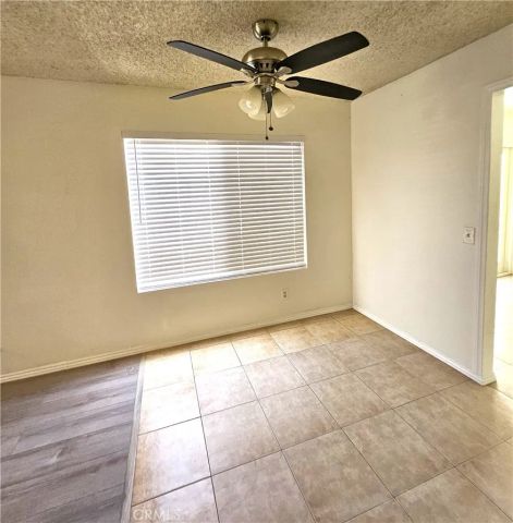 421 E E Stetson Avenue, Hemet, CA 92543