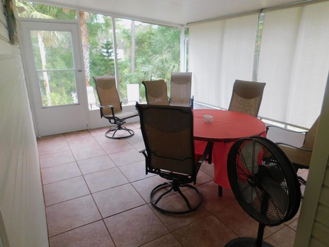 344 Tropical Isles Circle 12, Fort Pierce, FL 34982