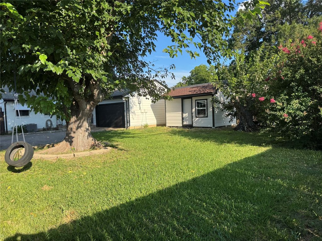 2325 Scotswood Drive, Garland, TX 75041