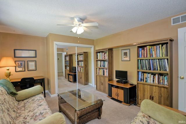 9908 Fischer Road, Evansville, IN 47720