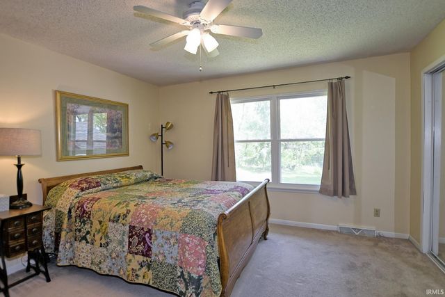 9908 Fischer Road, Evansville, IN 47720