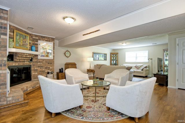 9908 Fischer Road, Evansville, IN 47720