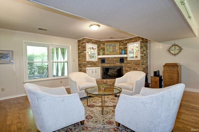9908 Fischer Road, Evansville, IN 47720