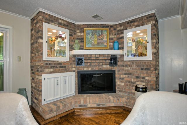 9908 Fischer Road, Evansville, IN 47720