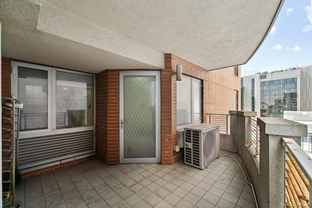 3720 Prince Street 11B, Flushing, NY 11354
