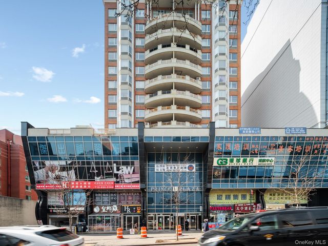 3720 Prince Street 11B, Flushing, NY 11354