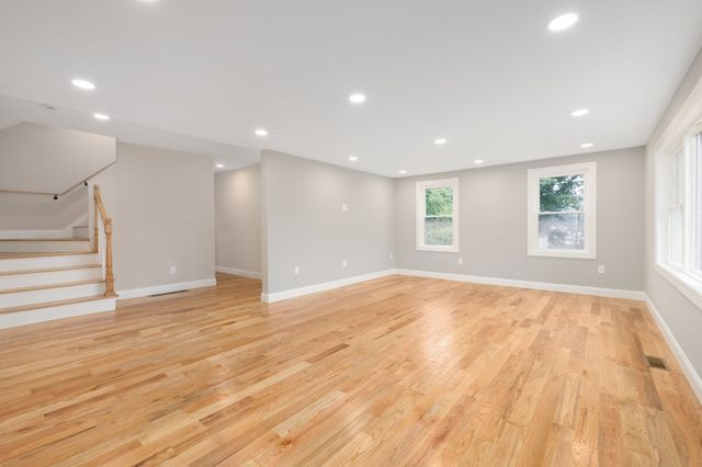5 Colfall St, Seekonk, MA 02771
