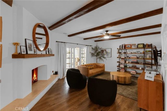 23936 Nomar, Woodland Hills, CA 91367