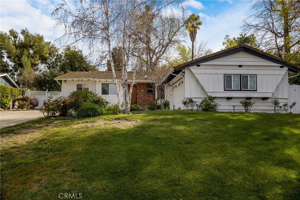 23936 Nomar, Woodland Hills, CA 91367