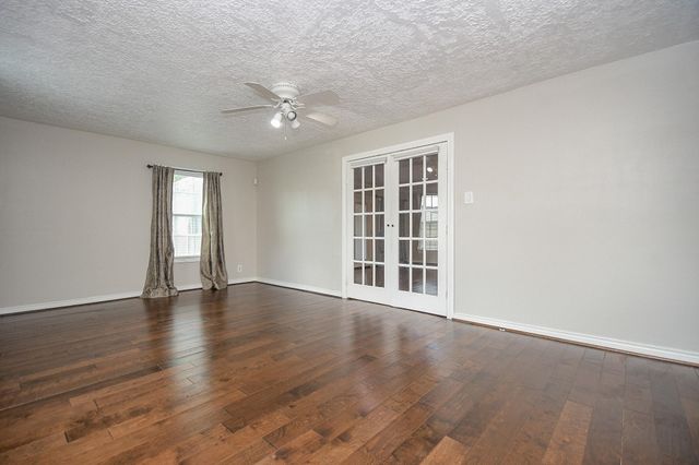 3328 Southmore Boulevard, Houston, TX 77004