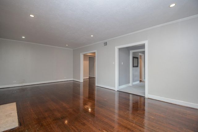 3328 Southmore Boulevard, Houston, TX 77004