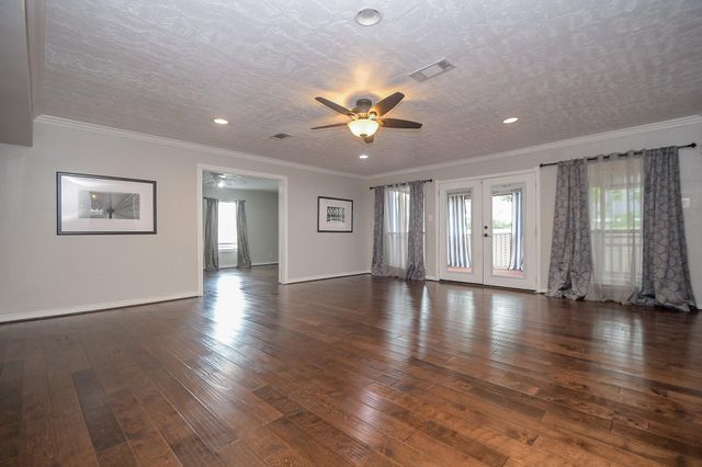 3328 Southmore Boulevard, Houston, TX 77004