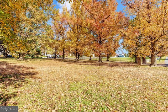 2027 LINCOLN WAY EAST, Chambersburg, PA 17202