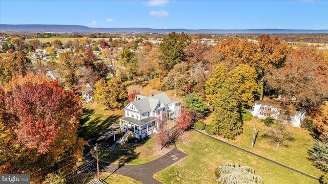 2027 LINCOLN WAY EAST, Chambersburg, PA 17202