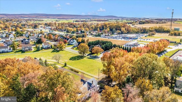 2027 LINCOLN WAY EAST, Chambersburg, PA 17202