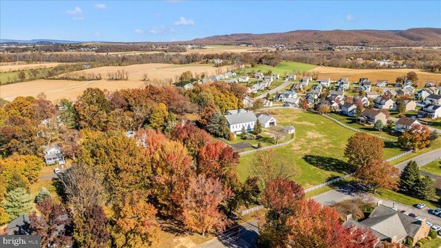 2027 LINCOLN WAY EAST, Chambersburg, PA 17202