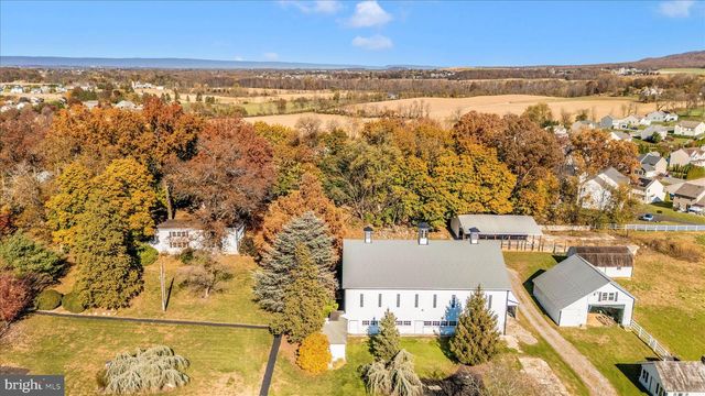 2027 LINCOLN WAY EAST, Chambersburg, PA 17202