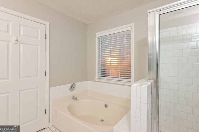 194 Shadetree Lane, Lawrenceville, GA 30044