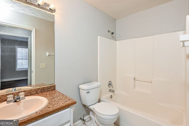 194 Shadetree Lane, Lawrenceville, GA 30044